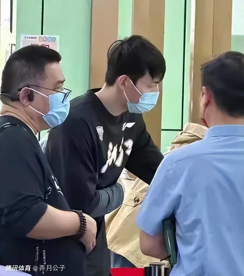无论如何，安切洛蒂希望莫德里奇保持耐心，等到明夏合同到期再走。